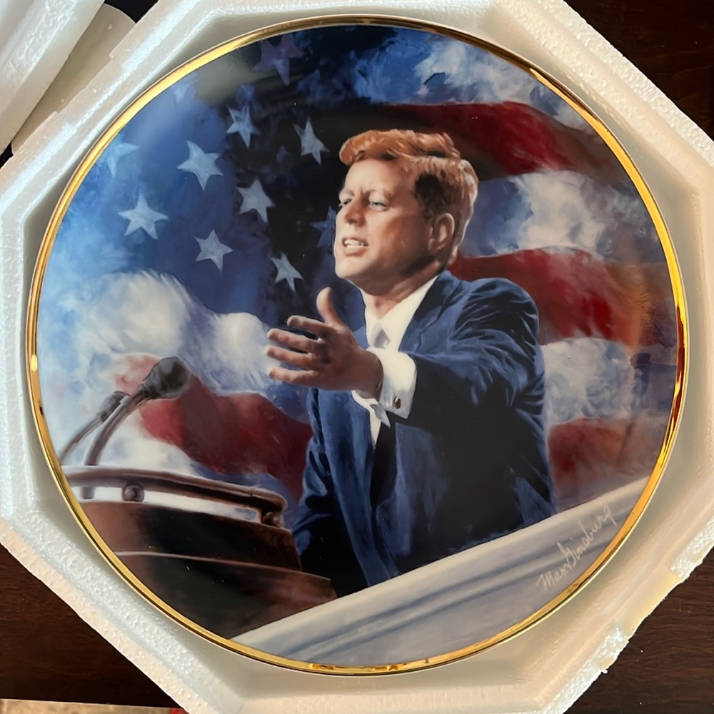 John F. Kennedy Limited Edition Plate Franklin Mint Heirloom Max Ginsburg